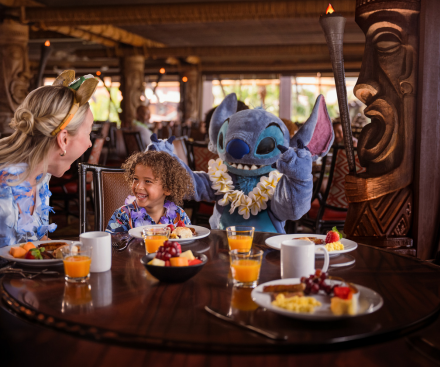 Free Dining & Drinks now on sale