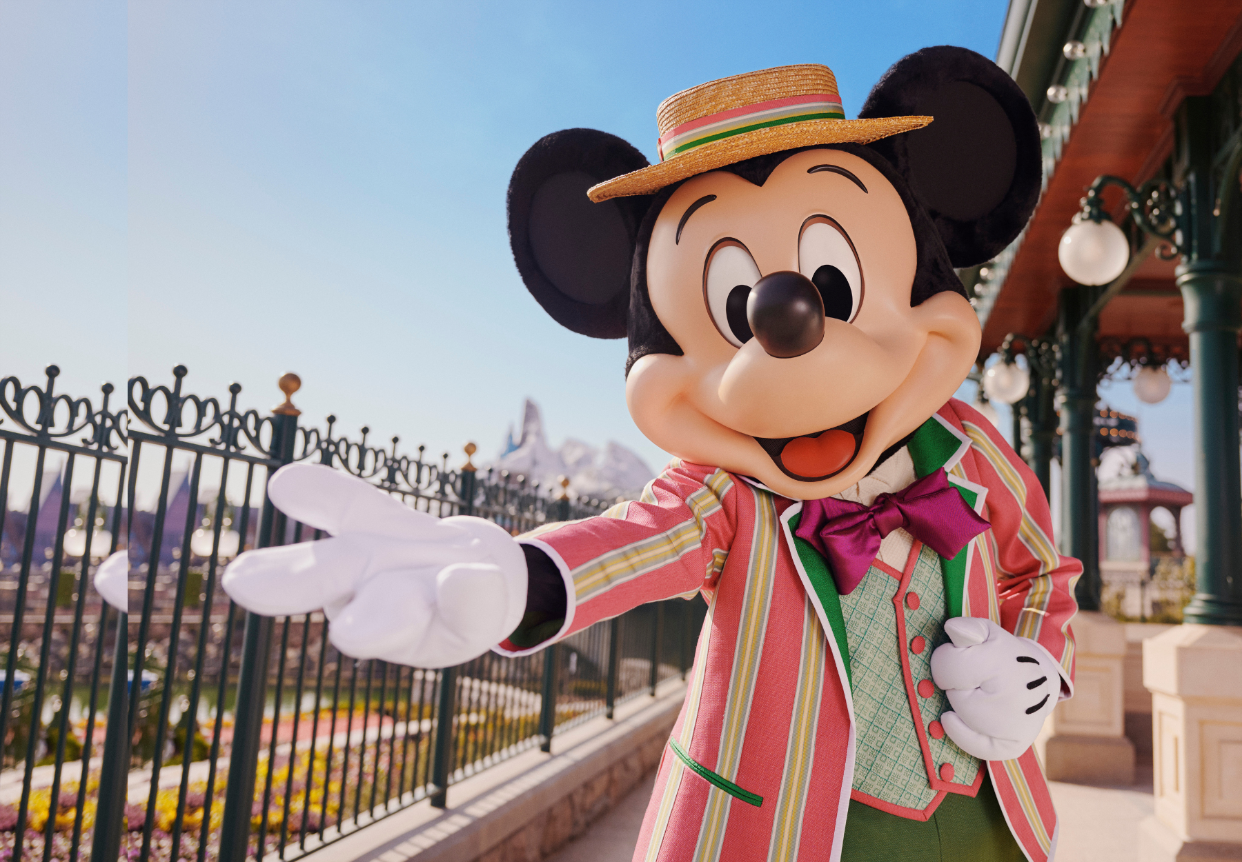 MagicBreaks Secure Disney Magic with a 15% Deposit carousel banner